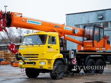 КС-55713-5К-5В «Клинцы» на базе шасси КамАЗ-43118 (6х6)